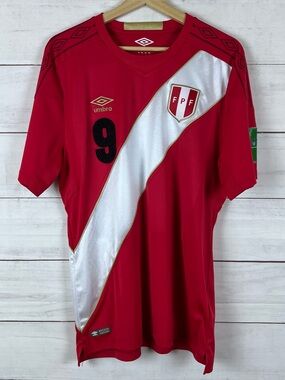 Mens Umbro Peru 2018 Away Soccer Football Jersey Large Red